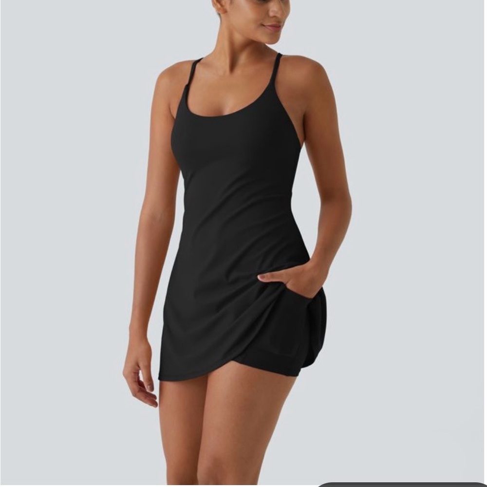 HALARA Black Scoop Neck Sleeveless Mini Dress with Pocket